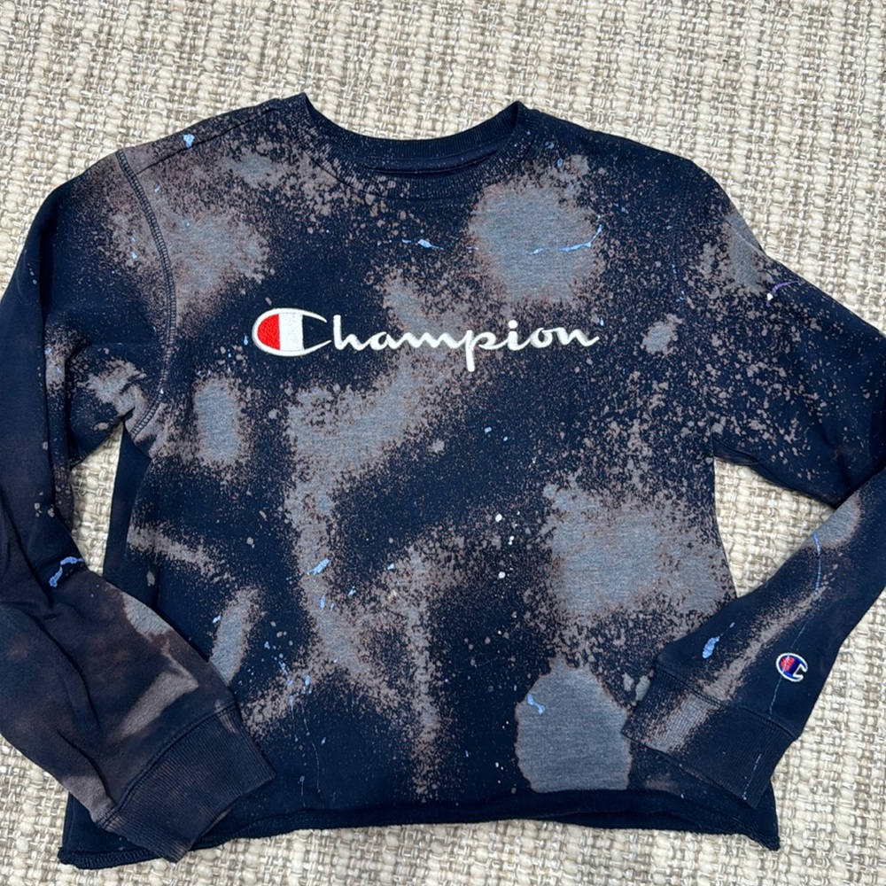 Champion tie-dyed cropped sweatshirt authentic athletic wear size large EUC